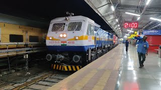 12702 Hussain Sagar Express Entering Solapur Railway Station  Indian Railways [upl. by Kirst]