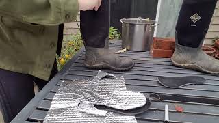 Boot insole trick keep feet warmer [upl. by Nivek]